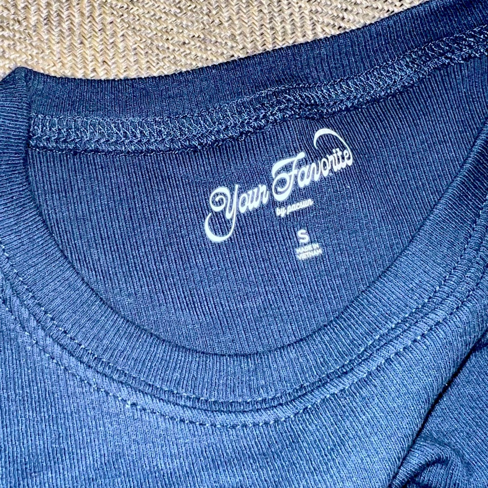 PacSun Navy Blue Short Sleeve Tee